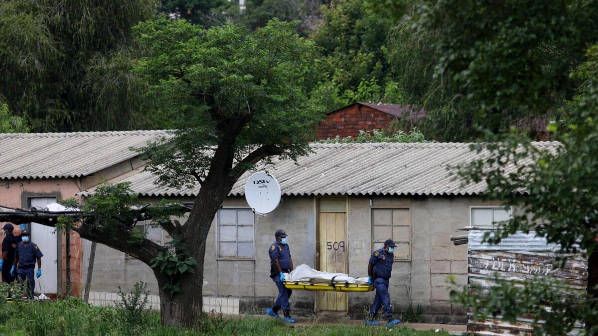 Tragedia in Sudafrica: undici persone uccise in una casa a Durban, inclusa una donna incinta